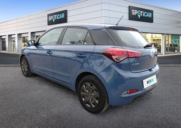 Hyundai i20 cena 43800 przebieg: 79467, rok produkcji 2017 z Lesko małe 379